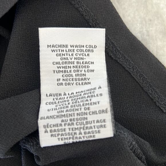 Carmen Marc Valvo NWT Black & White Cold Shoulder Knit Top Blouse Size Small - Picture 12 of 12